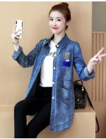 พรีออเดอร์ เสื้อคลุมยีนส์ แขนยาว สกรีนลายด้านหลัง ผ้าไม่แข็ง สี ยีนส์เข้ม ตามภาพ พรีออเดอร์ เสื้อคลุมยีนส์ แขนยาว สกรีนลายด้านหลัง ผ้าไม่แข็ง สี ยีนส์เข้ม ตามภาพ