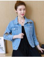 พรีออเดอร์ เสื้อคลุมยีนส์ ตัวยาว สียีนส์ ปักลายดอกไม้ สียีนส์อ่อน พรีออเดอร์ เสื้อคลุมยีนส์ ตัวยาว สียีนส์ ปักลายดอกไม้ สียีนส์อ่อน