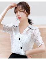 พรีออเดอร์ เสื้อแฟชั่น แขนสั้น คอวีสไตลเกาหลีสวย ๆ กระดุมรูปหัวใจ สุดเก๋ ใส่ทำงานได้ ขาวดำ พรีออเดอร์ เสื้อแฟชั่น แขนสั้น คอวีสไตลเกาหลีสวย ๆ กระดุมรูปหัวใจ สุดเก๋ ใส่ทำงานได้ ขาวดำ