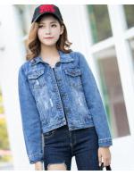 พรีออเดอร์ เสื้อคลุมยีนส์แฟชั่นสวย ๆ แขนยาว  สียีนส์เข้ม พรีออเดอร์ เสื้อคลุมยีนส์แฟชั่นสวย ๆ แขนยาว  สียีนส์เข้ม
