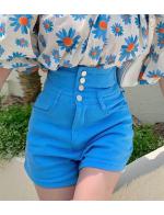 พรีออเดอร์ กางเกงขาสั้น เอวสูง กางเกงแฟชั่น สีฟ้า ทรงสวย สไตลเกาหลี ใส่คู่กับเสื้อลายดอกฟ้า 